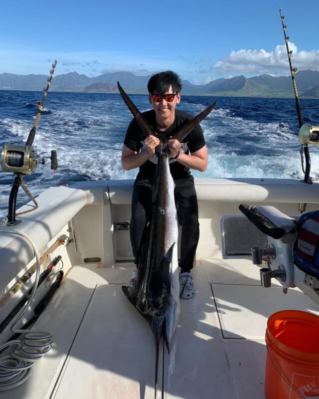 🎣