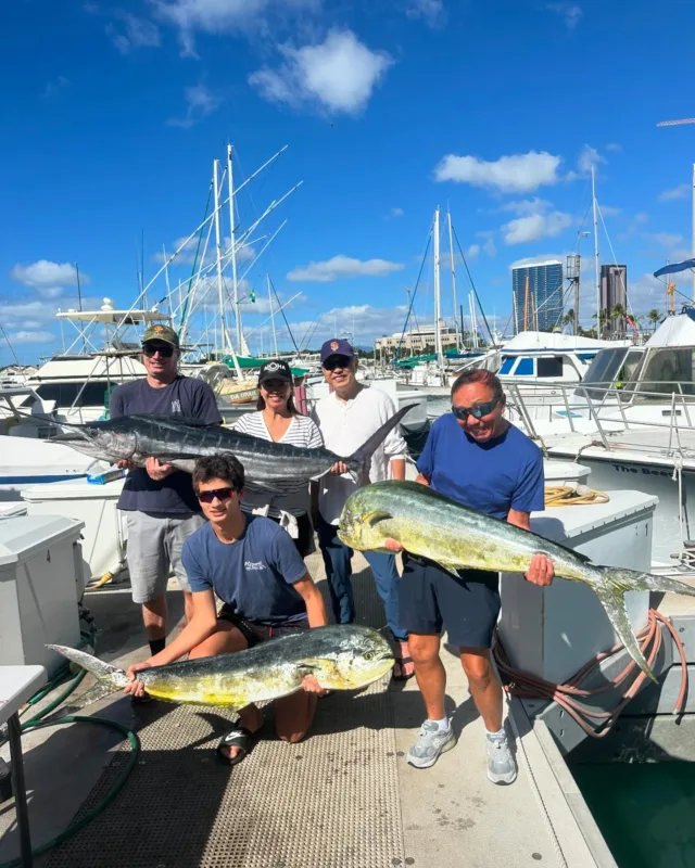 Great Thanksgiving action for the Sexton Family!

#fishing #deepseafishing #sportfishing #whipsawsportfishing #mahi #ono #marlin #ahi #oahu #hawaii #waikiki