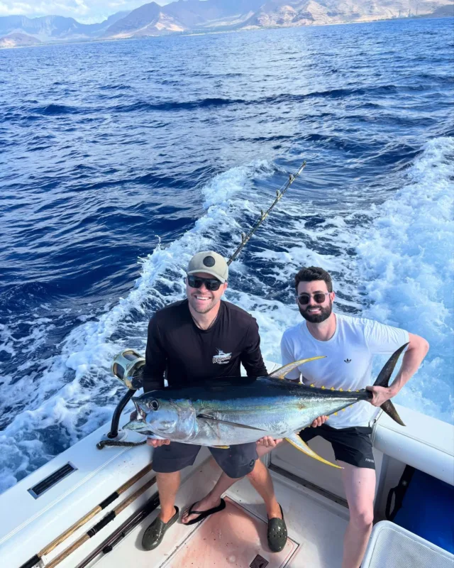 70 lb Shibi for Paulo on his first deep sea fishing trip! 

#fishing #deepseafishing #sportfishing #whipsawsportfishing #mahi #ono #marlin #ahi #oahu #hawaii #waikiki